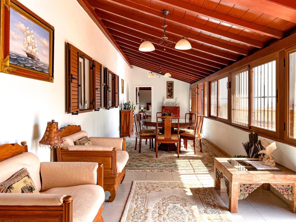 Villa Exquisite Rural House With Garden, Pool And Sea Views Arico Viejo Esterno foto