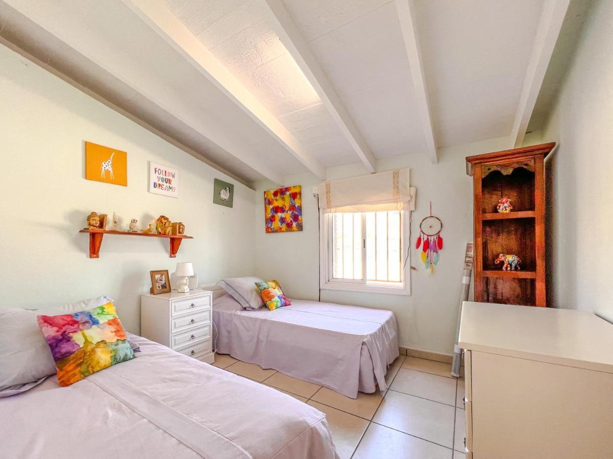 Villa Exquisite Rural House With Garden, Pool And Sea Views Arico Viejo Esterno foto