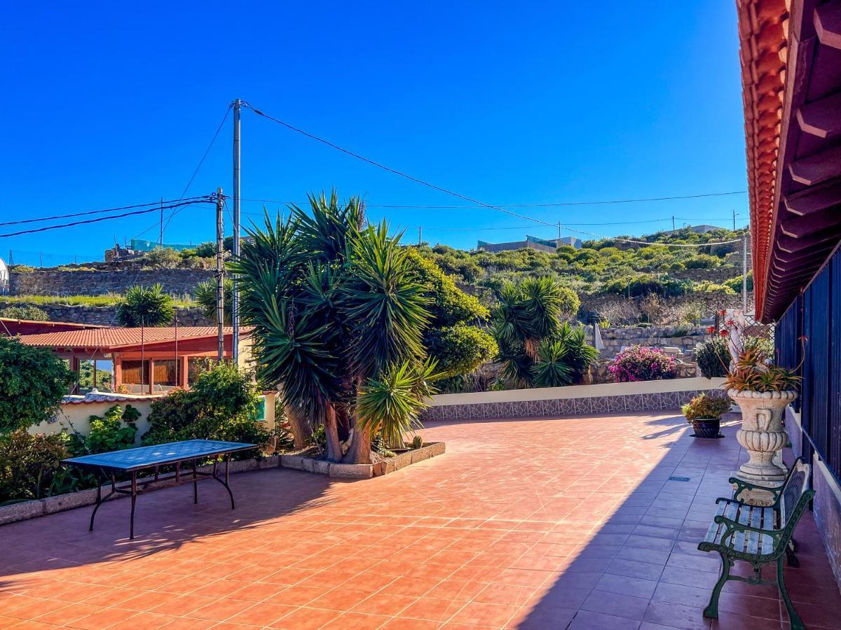 Villa Exquisite Rural House With Garden, Pool And Sea Views Arico Viejo Esterno foto